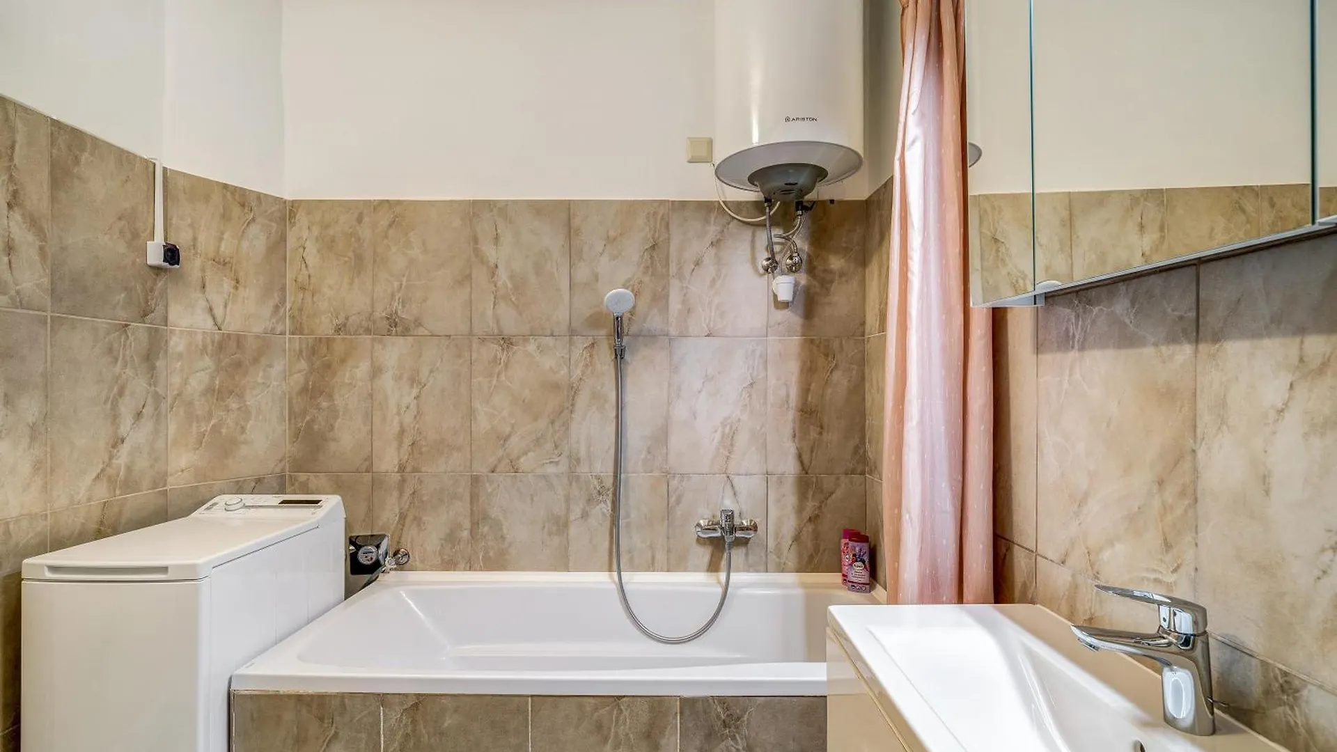 Apartment Budapest Magic Exotic In Downtown